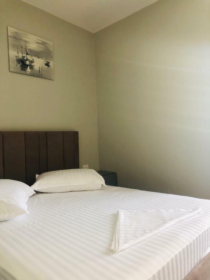 Julius Hotel Golem  Eksteriør bilde